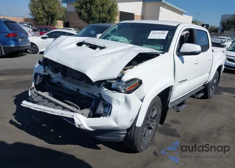 2017 Toyota Tacoma Trd Sport z USA, uszkodzony, nr VIN 3TMAZ5CN4HM045014